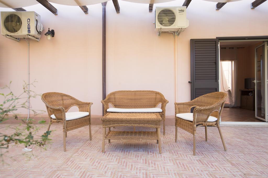 Villa Di Franco Cefalu Bagian luar foto